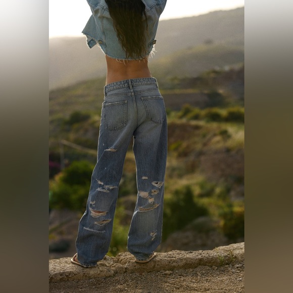 NWT ZARA BACK RIPPED TRF MID-RISE BAGGY JEANS Sz 6 - Picture 11 of 14